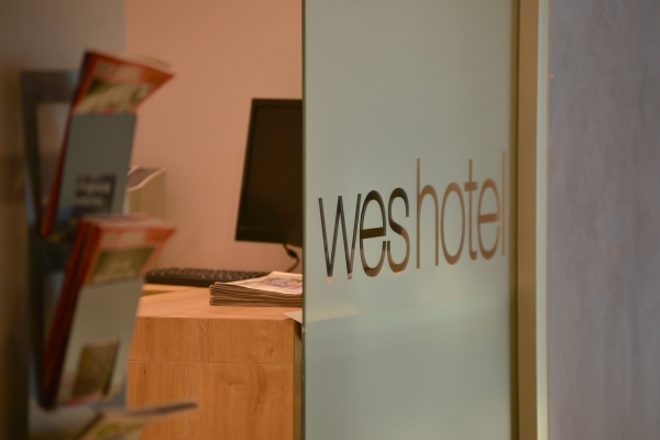 Wes Hotel (Izmit)